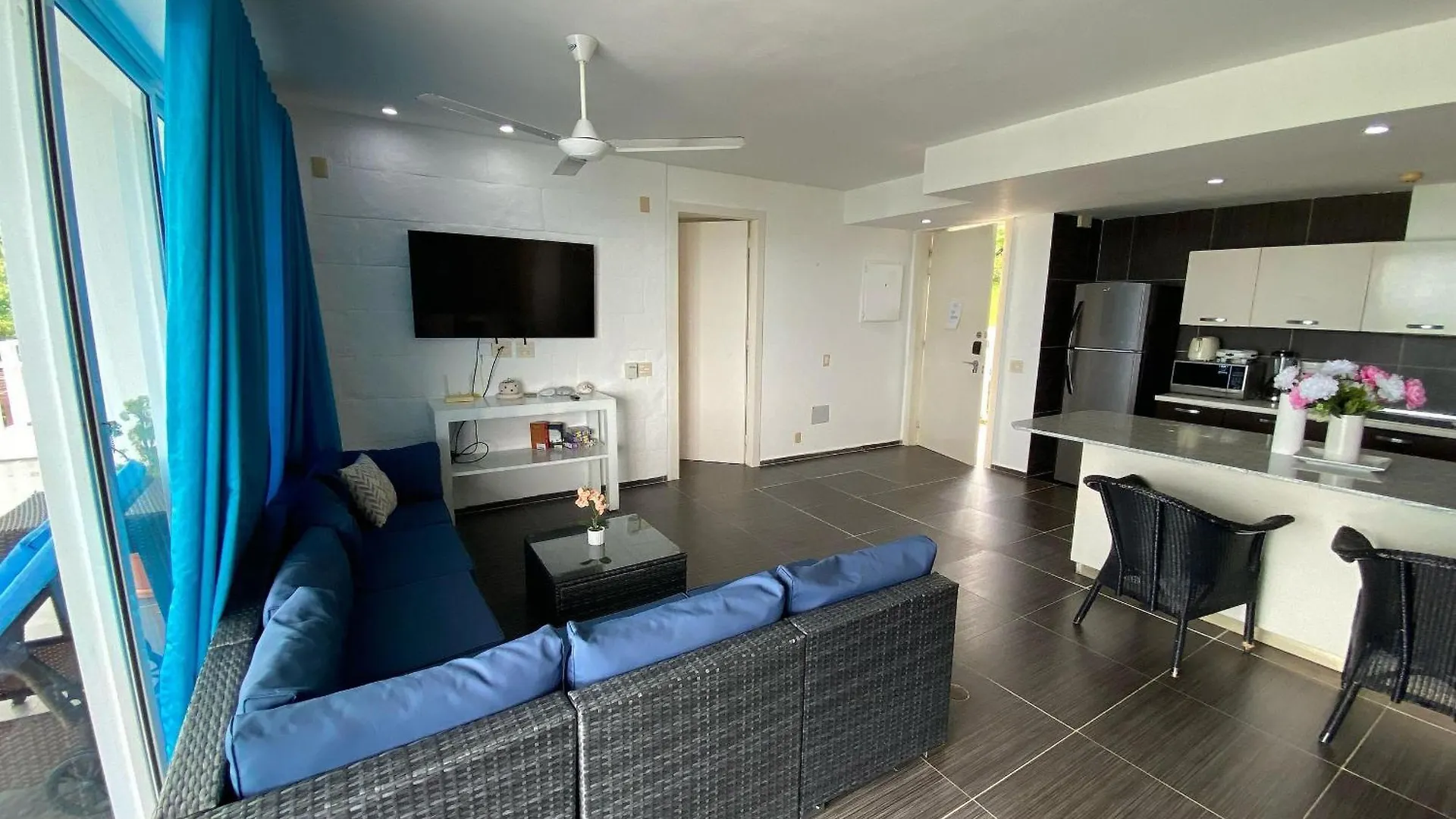 Cozy Shoreside Retreat Samana I-202 Punta Balandra